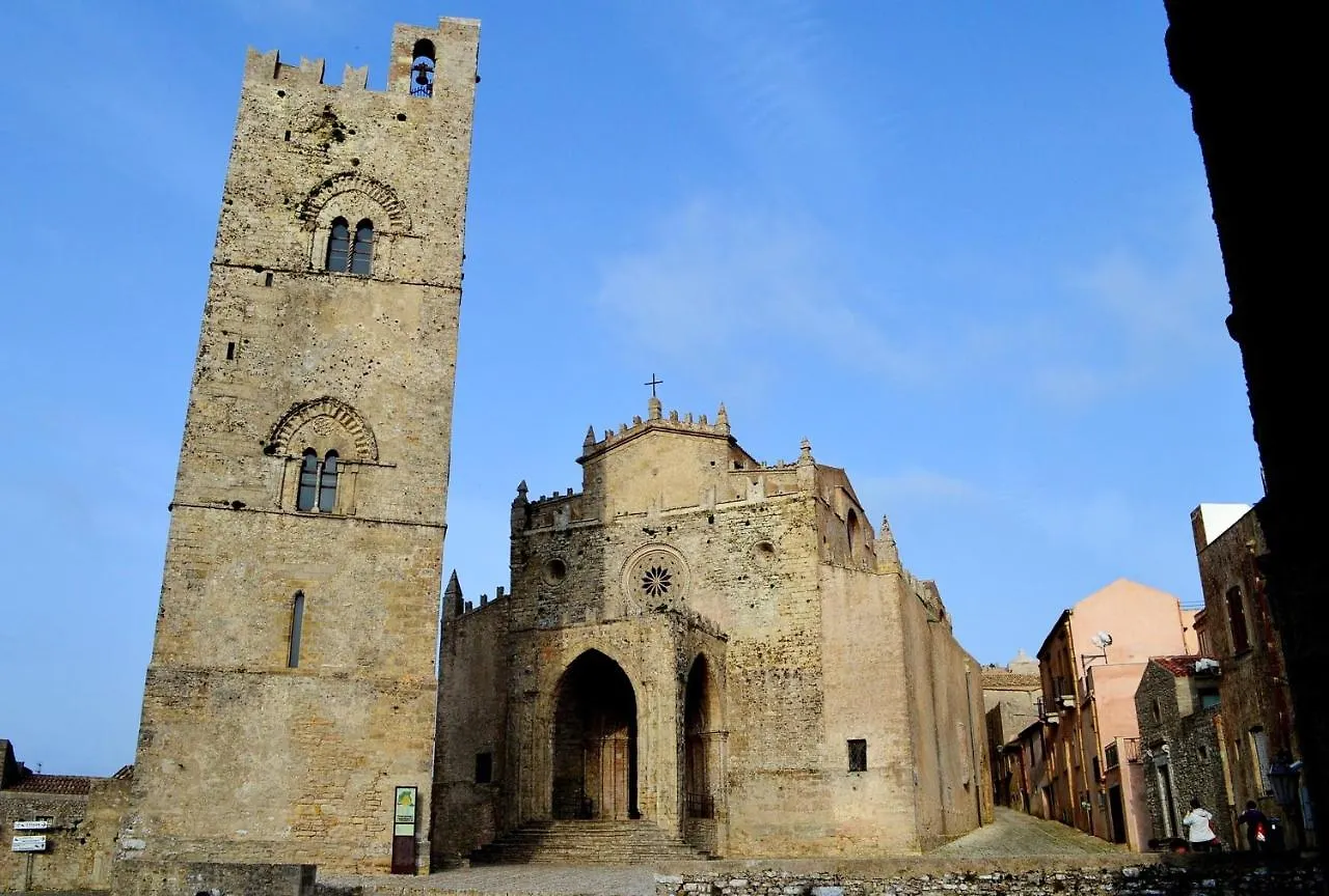 Spacious Apartment In Trapani + Ac
